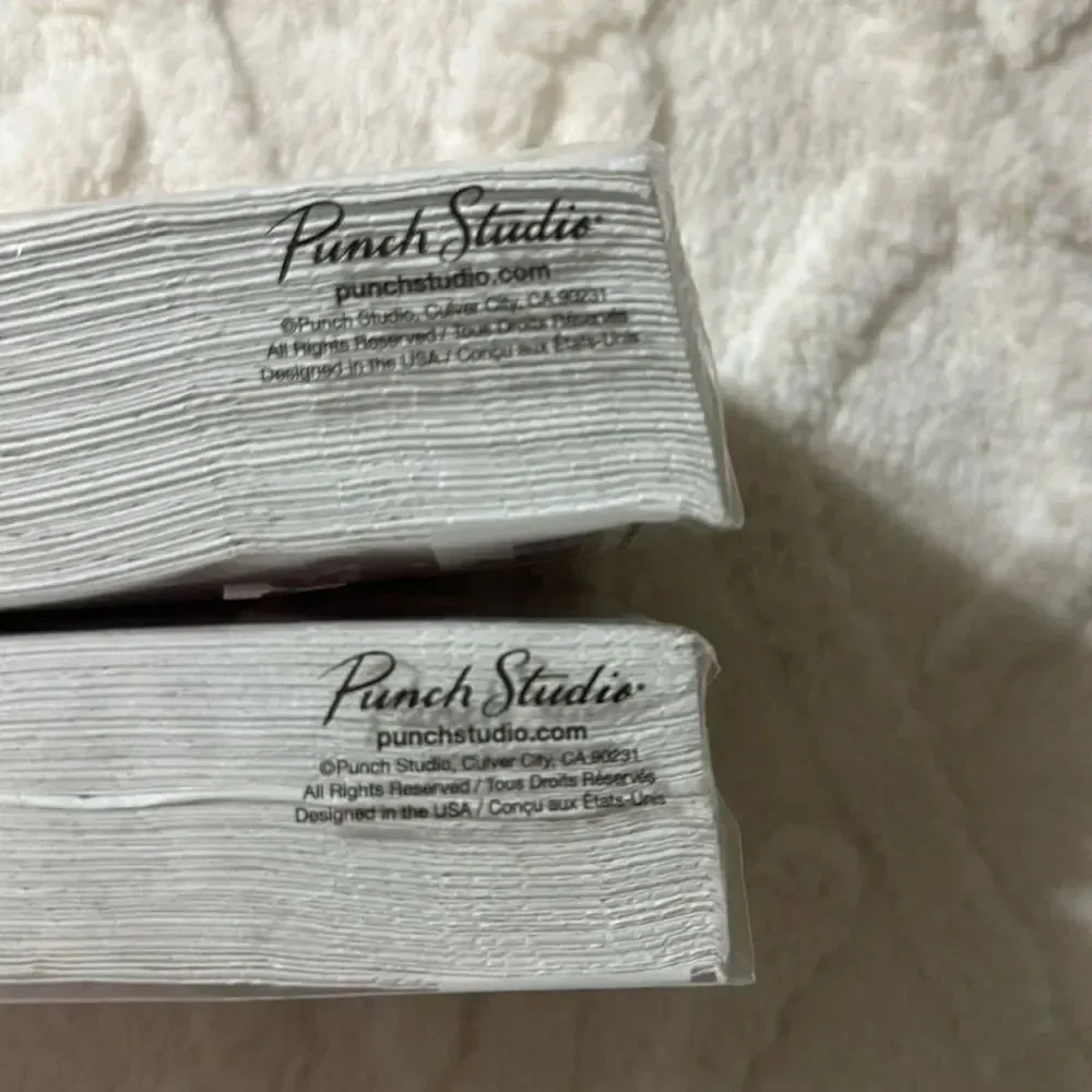 Punch Studio 32 x 2pk Guest Paper Towel Napkins White Pink English Toile Print